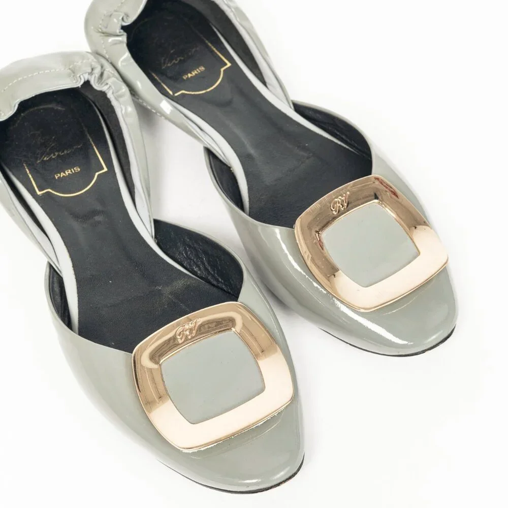 Roger Vivier Chips Grey Patent Leather Buckle Scrunch Flats - Picture 7 of 10